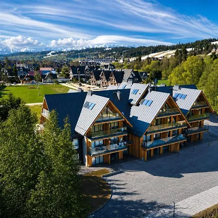 Bania Black Mountain I Basen & Apartman *